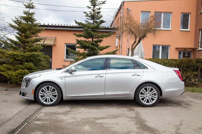 cadillac-xts-luxury-2018-usa-cars-center-serwis-samochod-w
